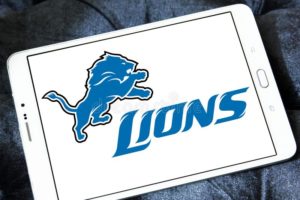 Lions fall apart